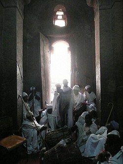 Monjes en Lalibela - Etiopía